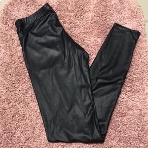 Faux-leather look leggings